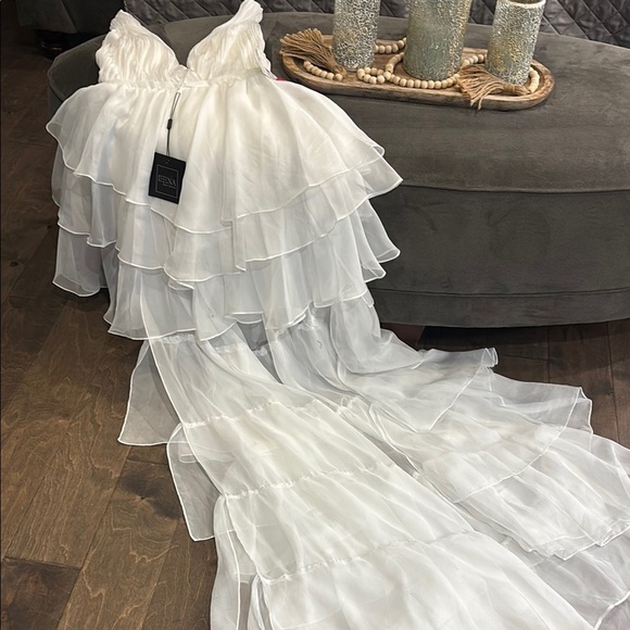 Mac Duggal White Ruffled A-line Wedding Dress - Picture 4 of 10